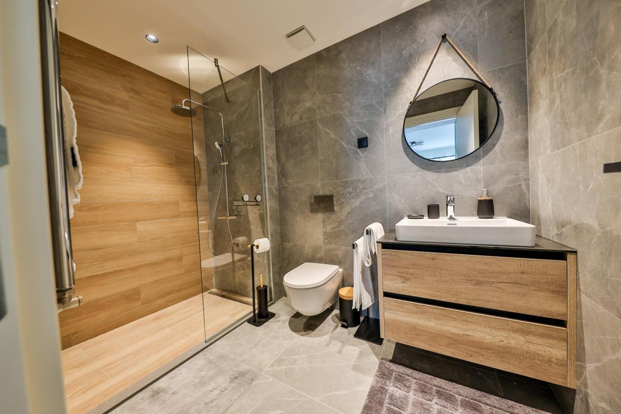 Apartment Modern On The Waterfront